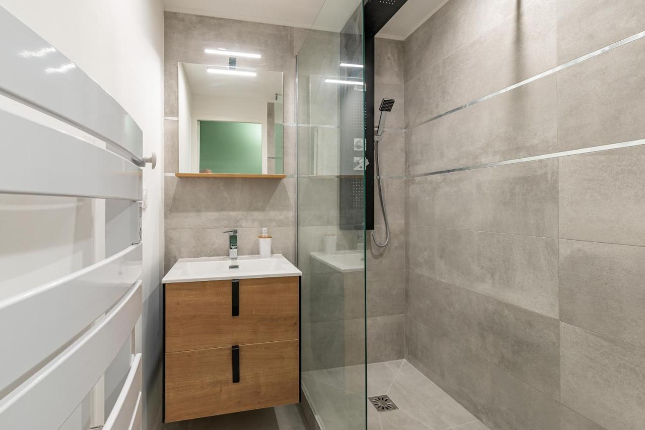 Amja Proche Clinique Saint-Roch Apt 3 Chambres 3 Salles De Bain Parking Gratuit Ideal Famille Groupe Coworking 10 Min Centre Ville 10 Min Plage 5 Min Sortie Autoroute Montpellier Exterior foto