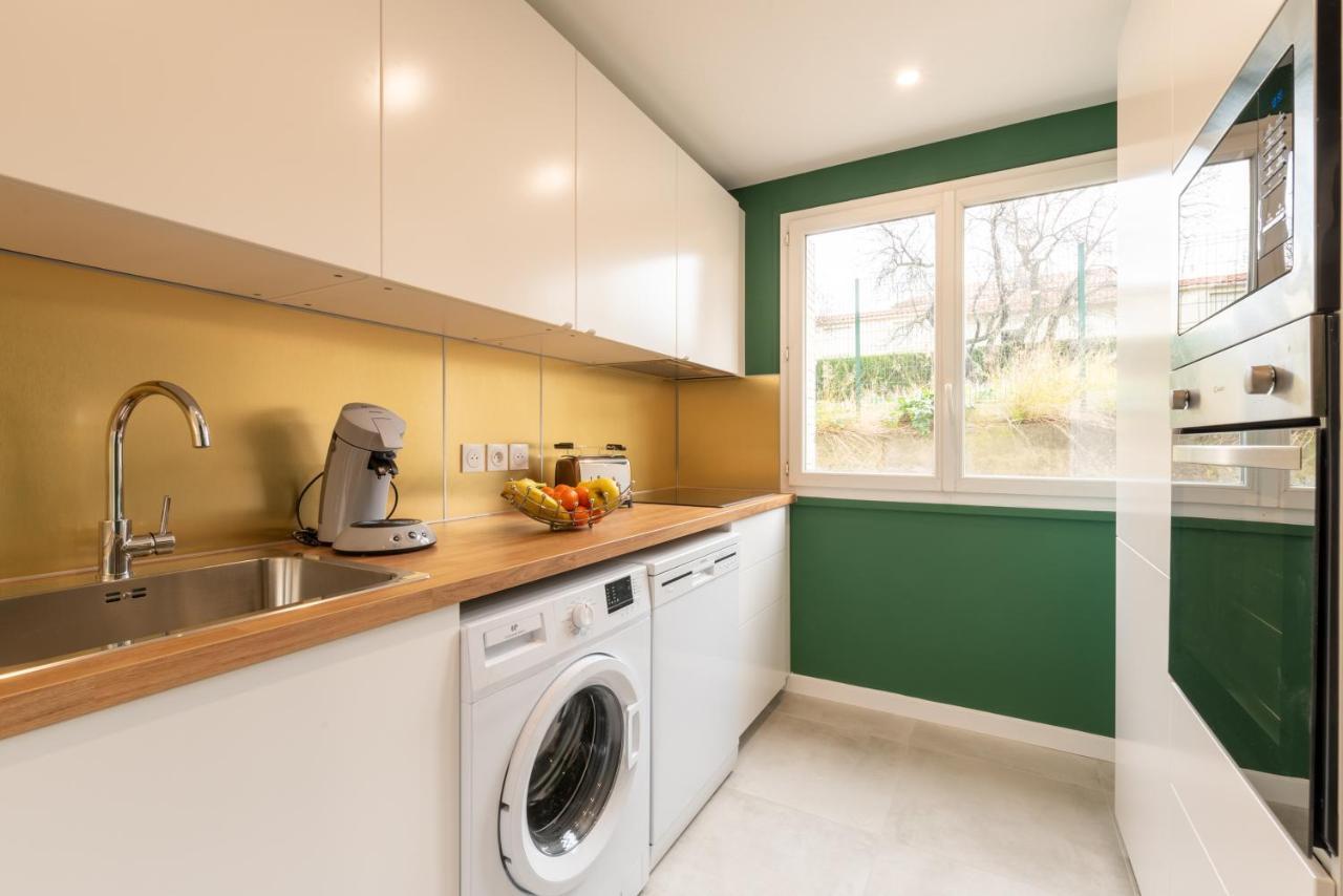 Amja Proche Clinique Saint-Roch Apt 3 Chambres 3 Salles De Bain Parking Gratuit Ideal Famille Groupe Coworking 10 Min Centre Ville 10 Min Plage 5 Min Sortie Autoroute Montpellier Exterior foto