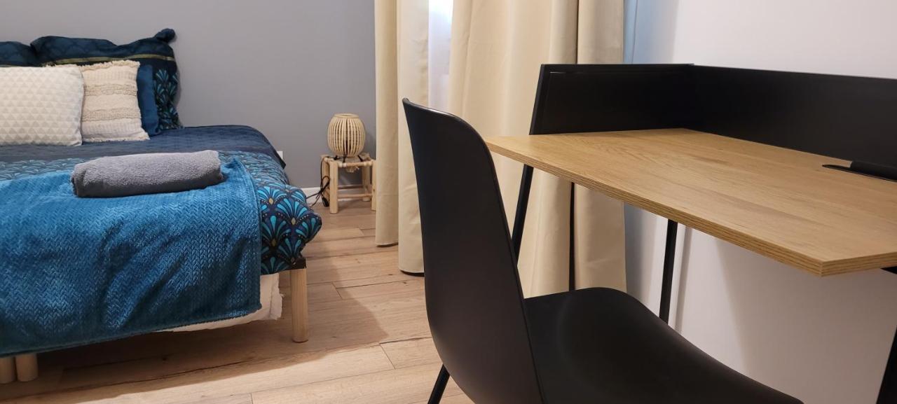 Amja Proche Clinique Saint-Roch Apt 3 Chambres 3 Salles De Bain Parking Gratuit Ideal Famille Groupe Coworking 10 Min Centre Ville 10 Min Plage 5 Min Sortie Autoroute Montpellier Exterior foto